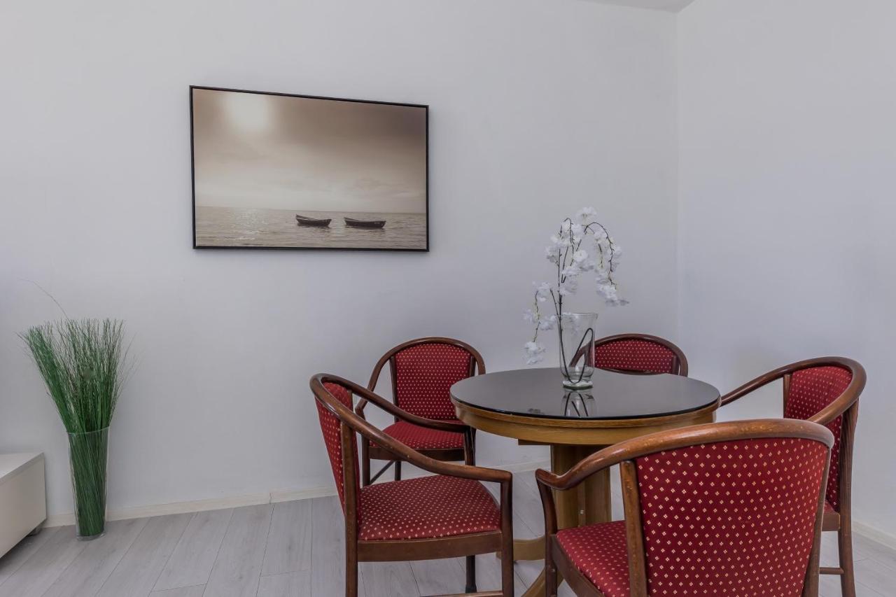Seafront Apartments Karlo Kaštela エクステリア 写真