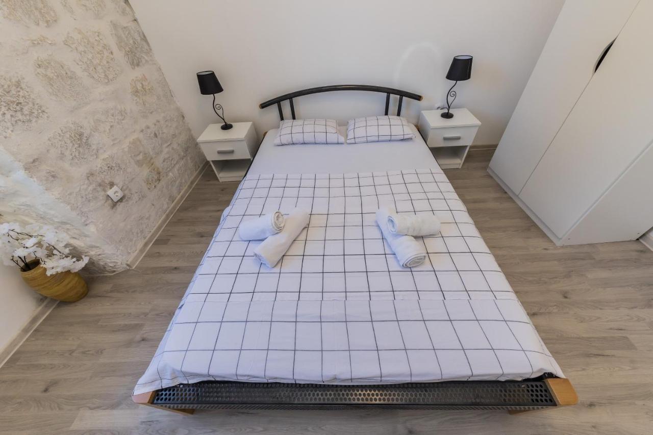 Seafront Apartments Karlo Kaštela エクステリア 写真