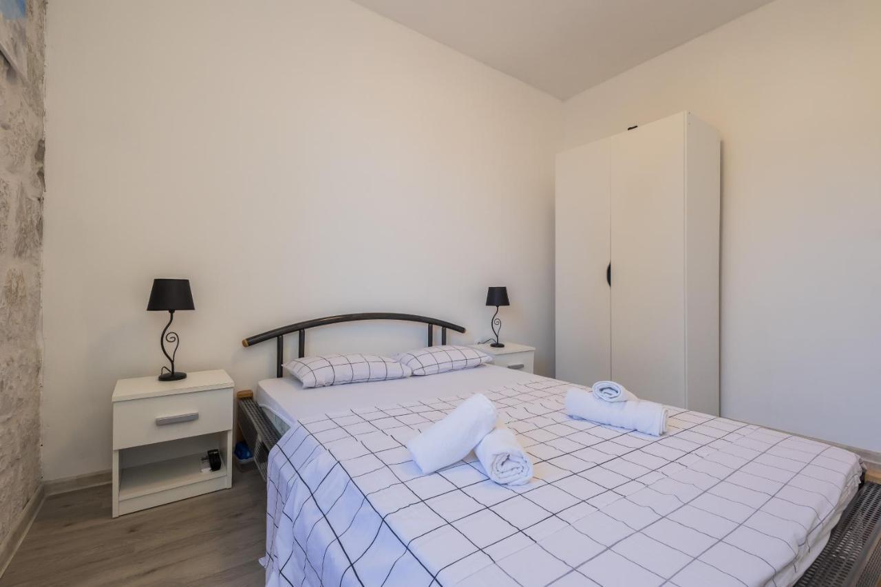 Seafront Apartments Karlo Kaštela エクステリア 写真